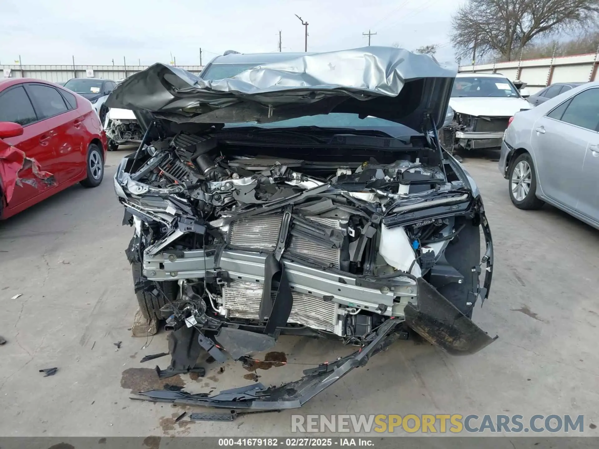 6 Photograph of a damaged car 3GNKBKRS3SS124978 CHEVROLET BLAZER 2025