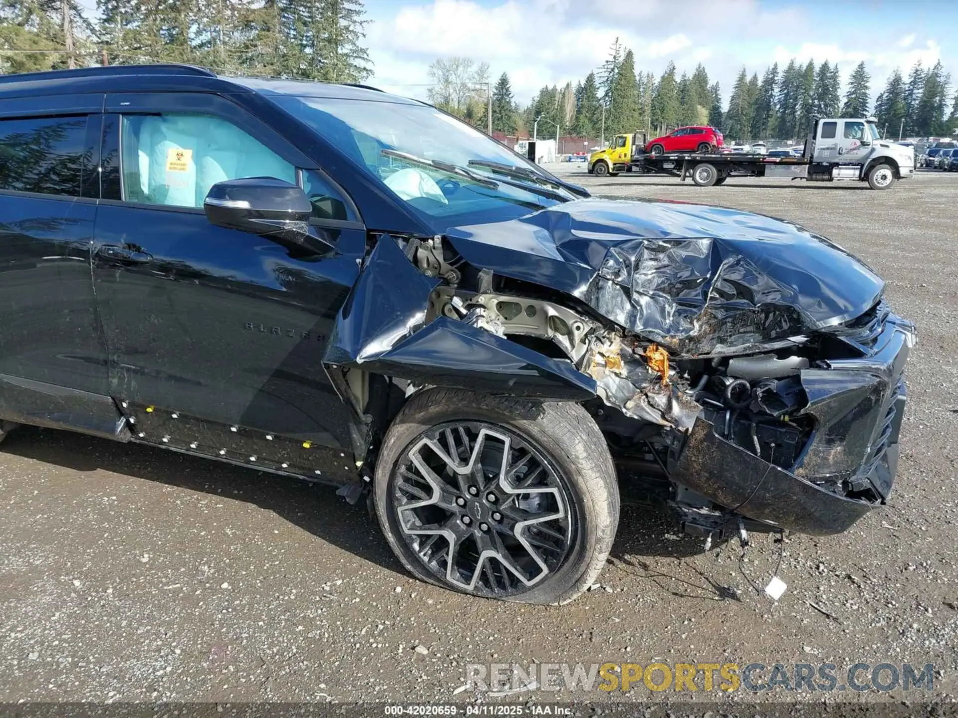 6 Photograph of a damaged car 3GNKBKRSXSS110026 CHEVROLET BLAZER 2025