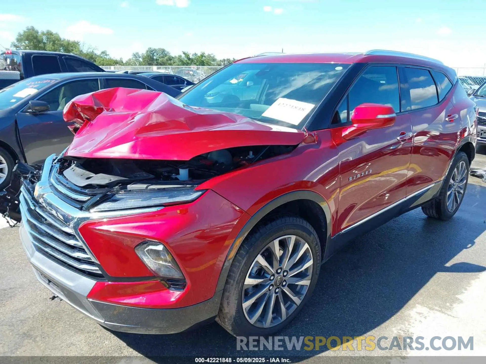 2 Photograph of a damaged car 3GNKBLR41SS117549 CHEVROLET BLAZER 2025