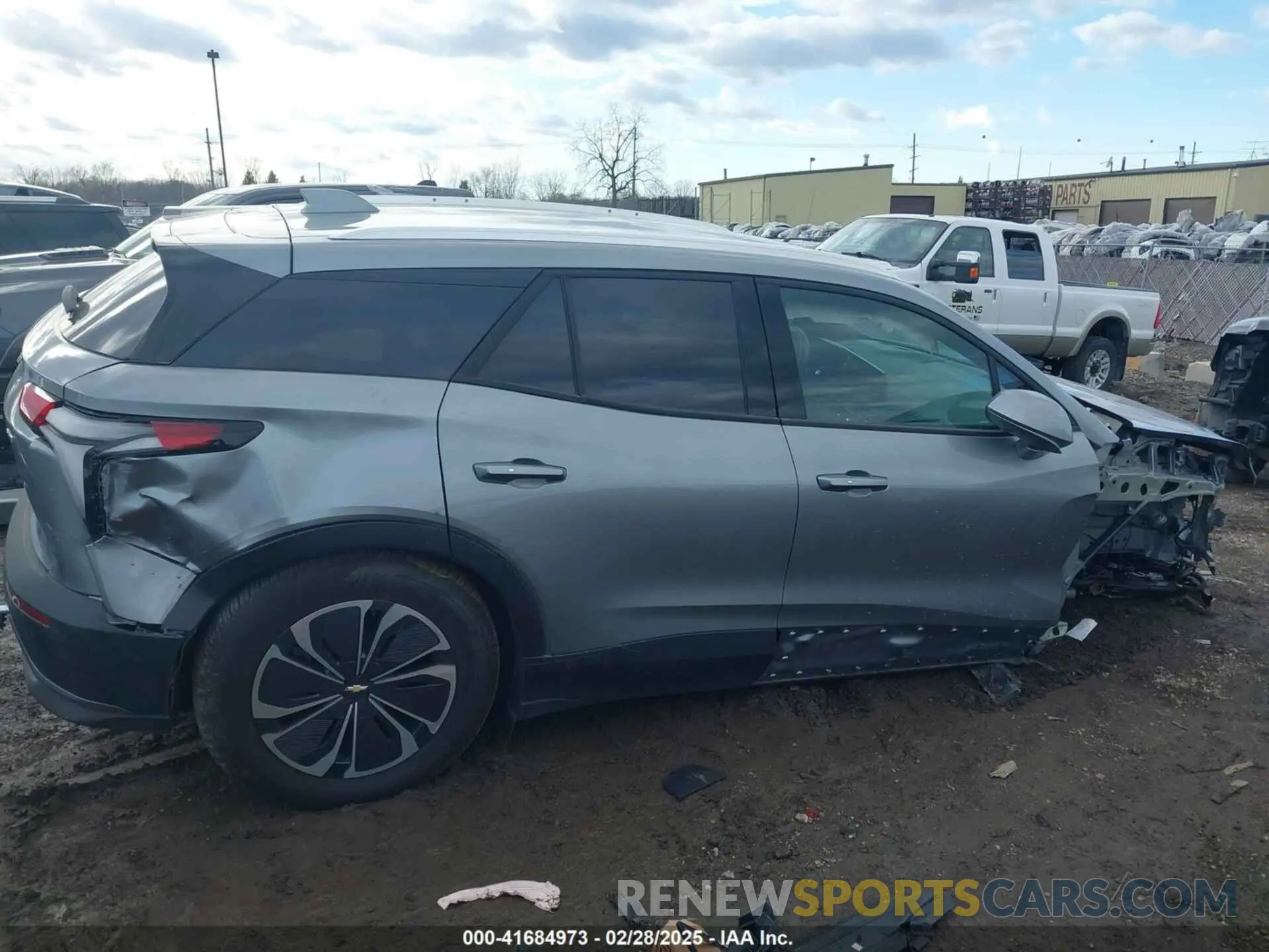14 Photograph of a damaged car 3GNKDBRJ0RS277894 CHEVROLET BLAZER EV 2024