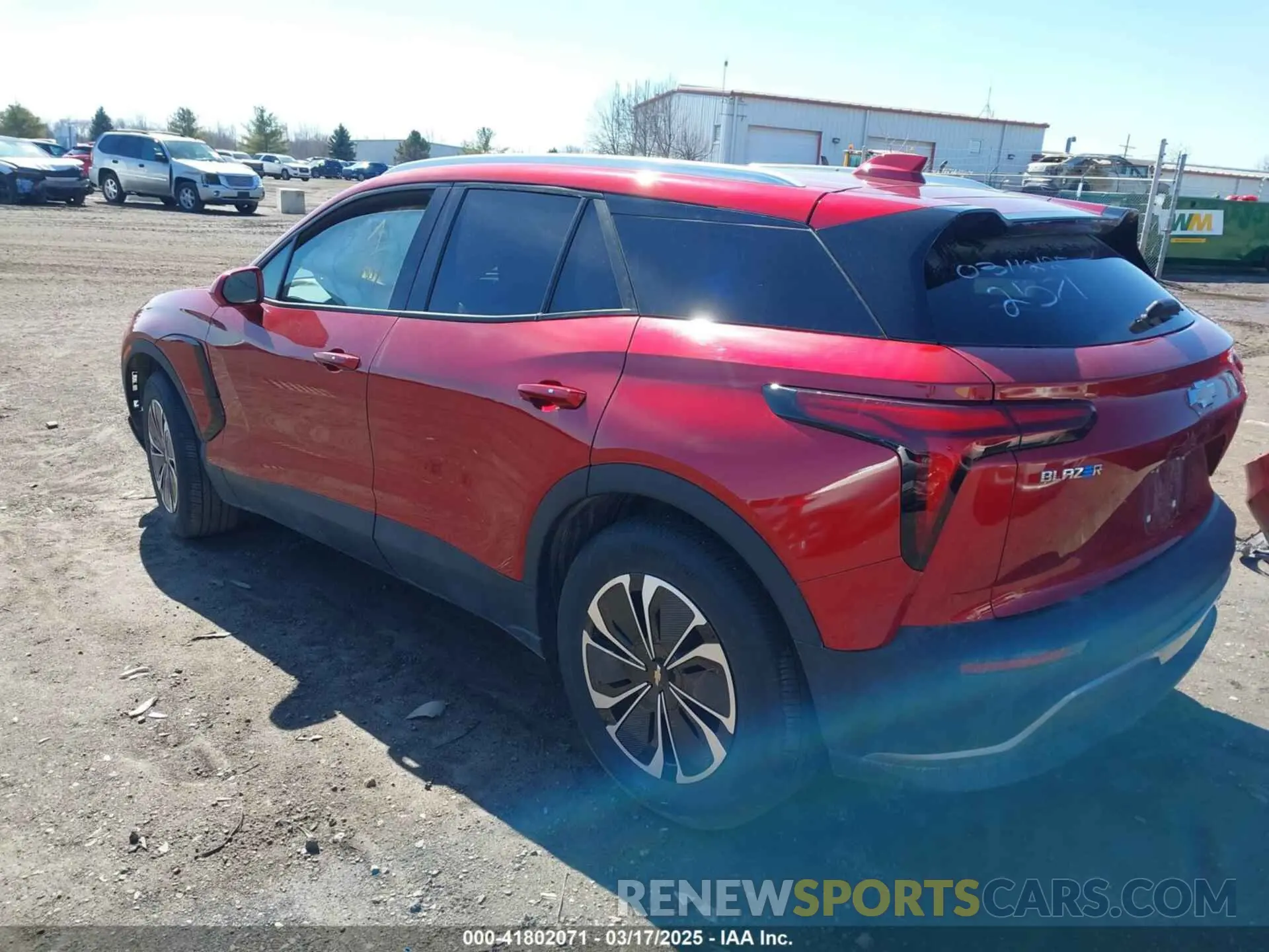 3 Photograph of a damaged car 3GNKDBRJ3RS212571 CHEVROLET BLAZER EV 2024