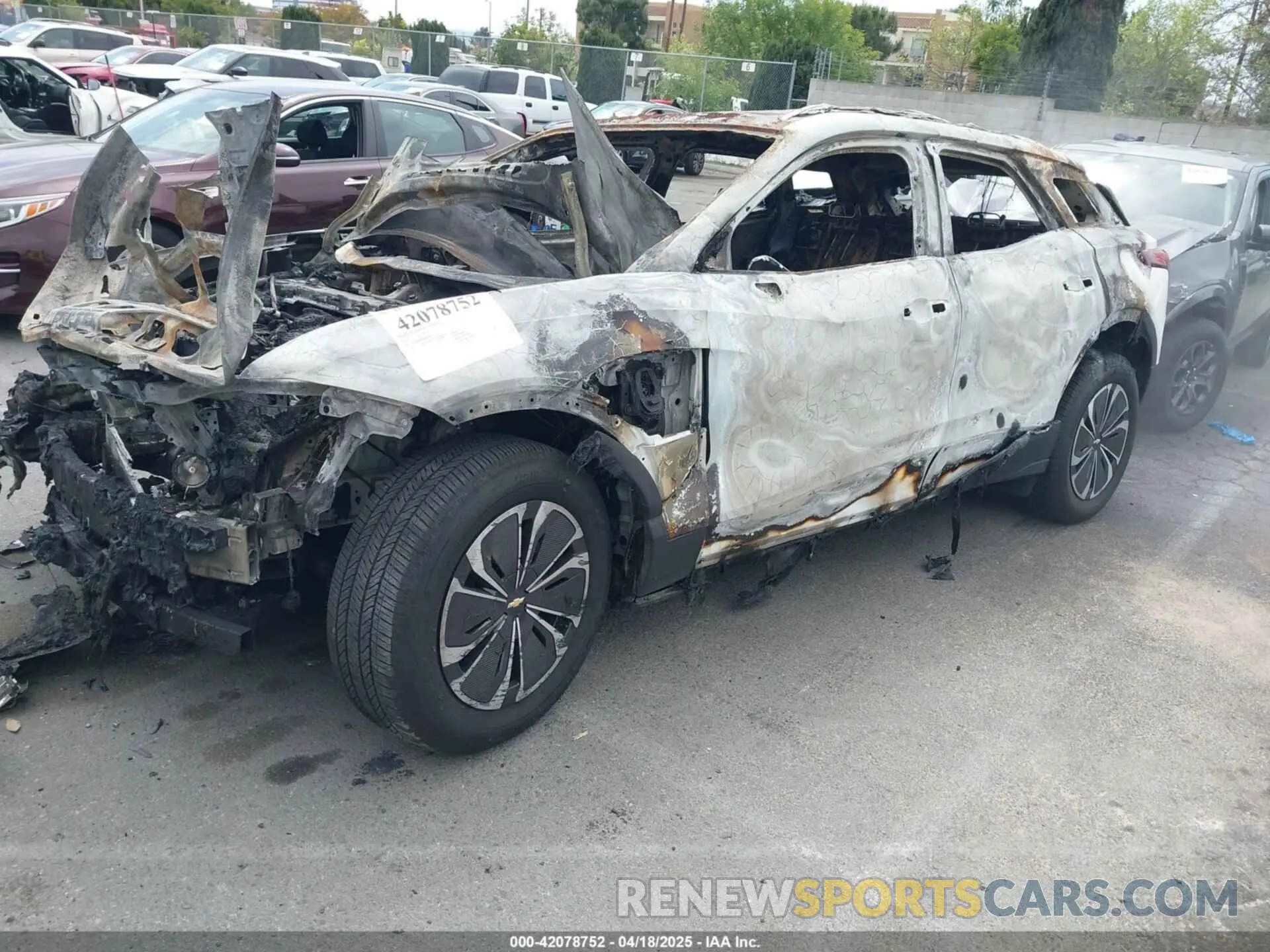 2 Photograph of a damaged car 3GNKDBRJ4RS193951 CHEVROLET BLAZER EV 2024