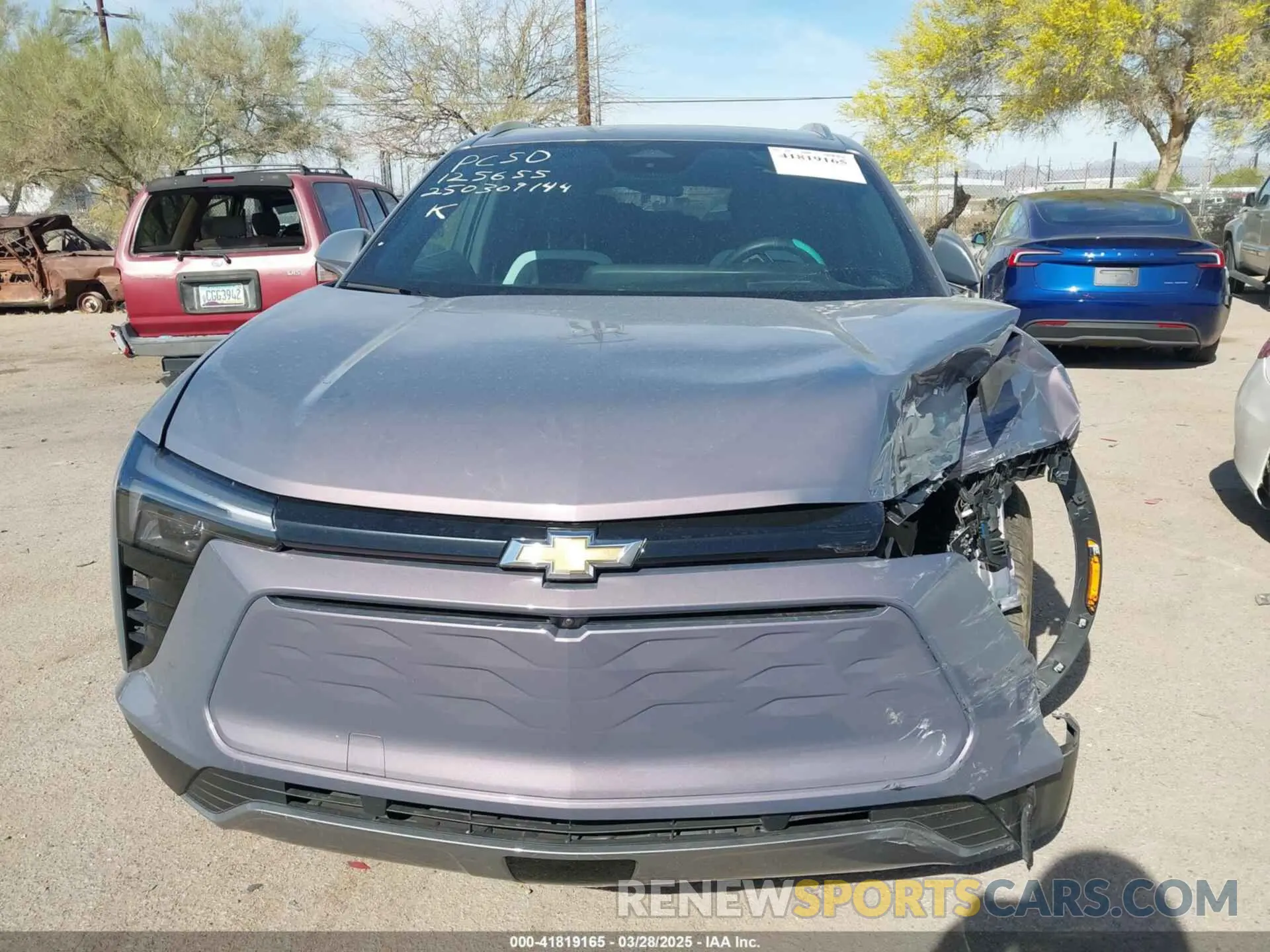 13 Photograph of a damaged car 3GNKDBRJ6RS204898 CHEVROLET BLAZER EV 2024