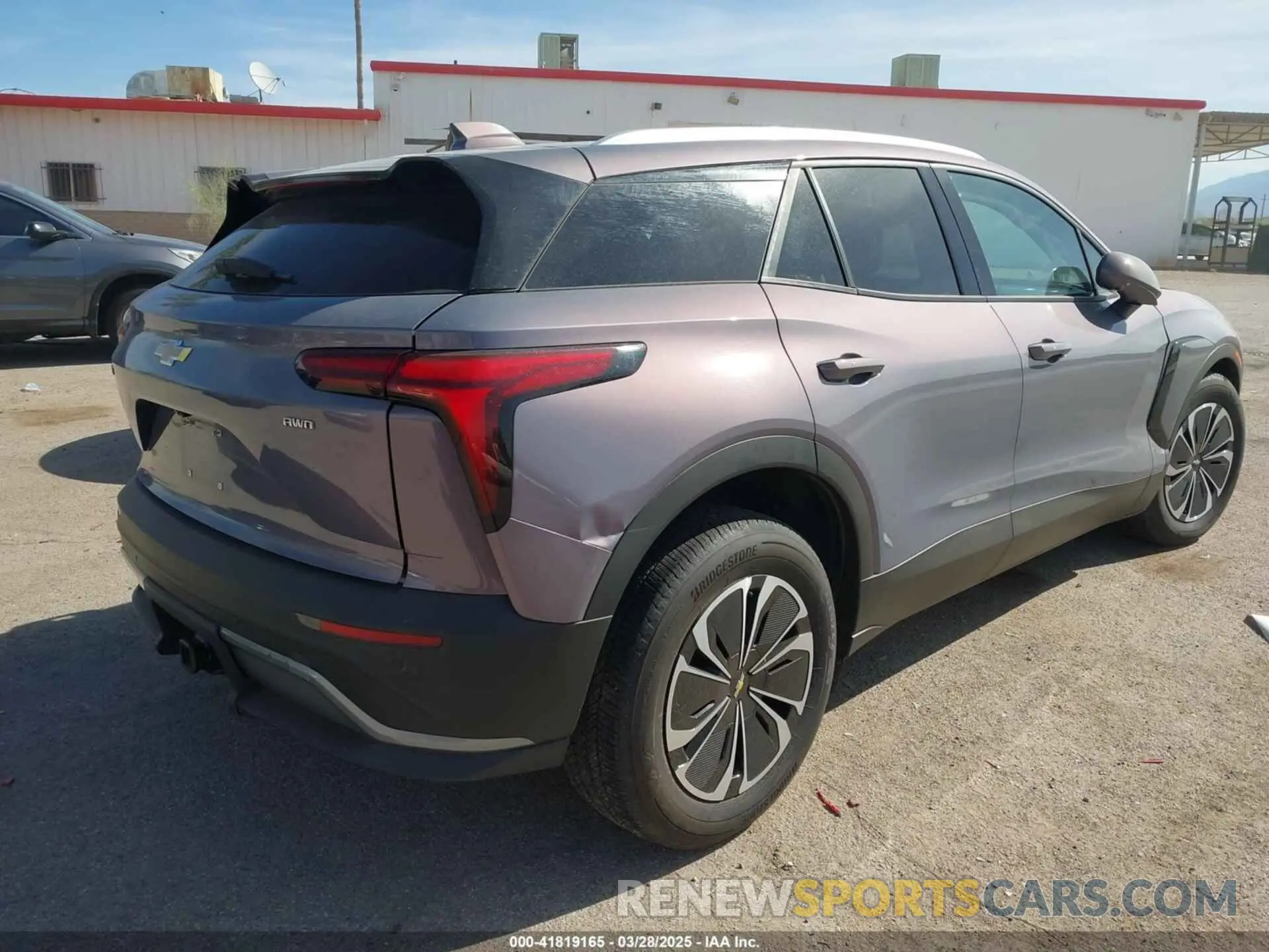 4 Photograph of a damaged car 3GNKDBRJ6RS204898 CHEVROLET BLAZER EV 2024