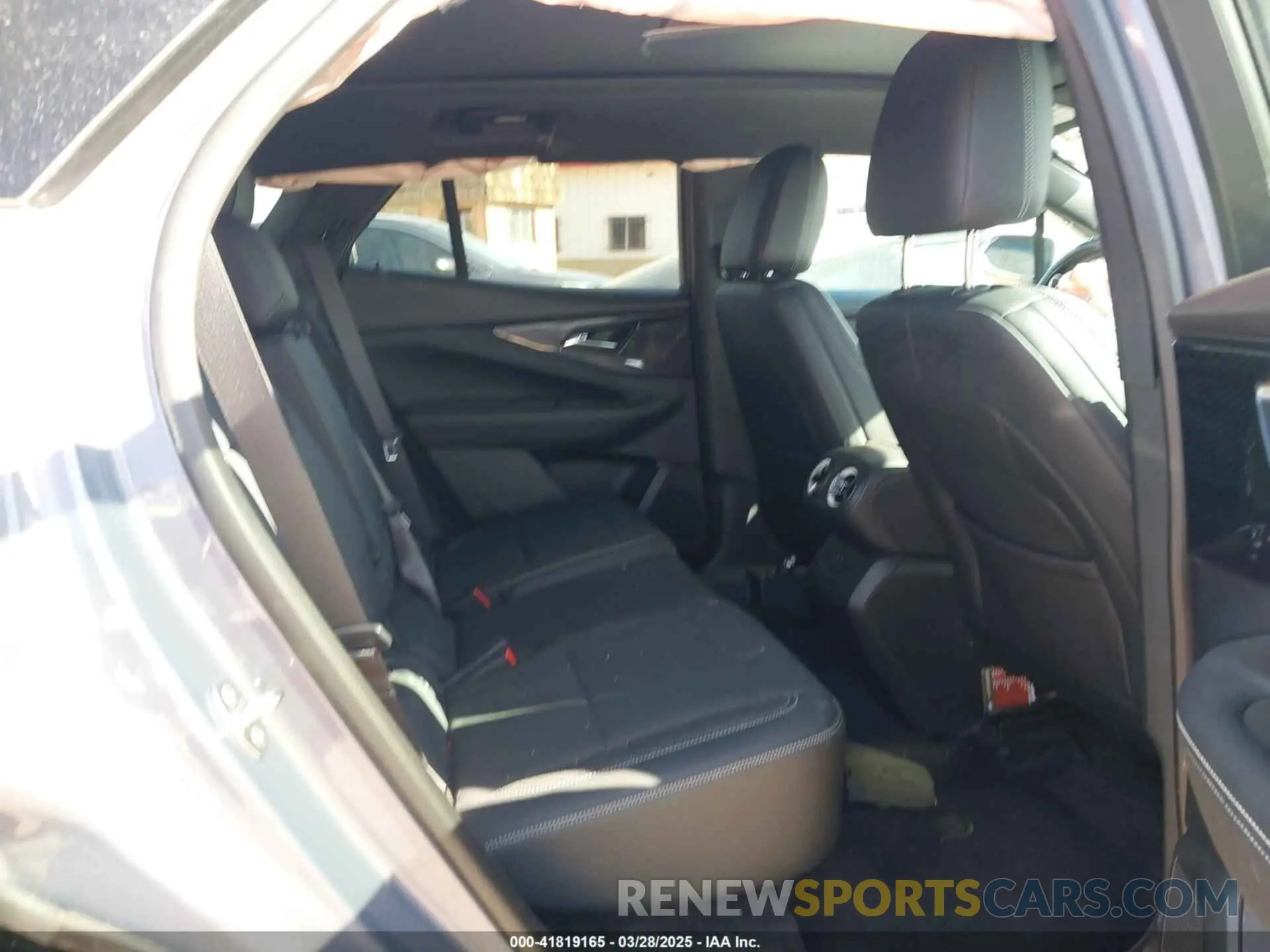 8 Photograph of a damaged car 3GNKDBRJ6RS204898 CHEVROLET BLAZER EV 2024
