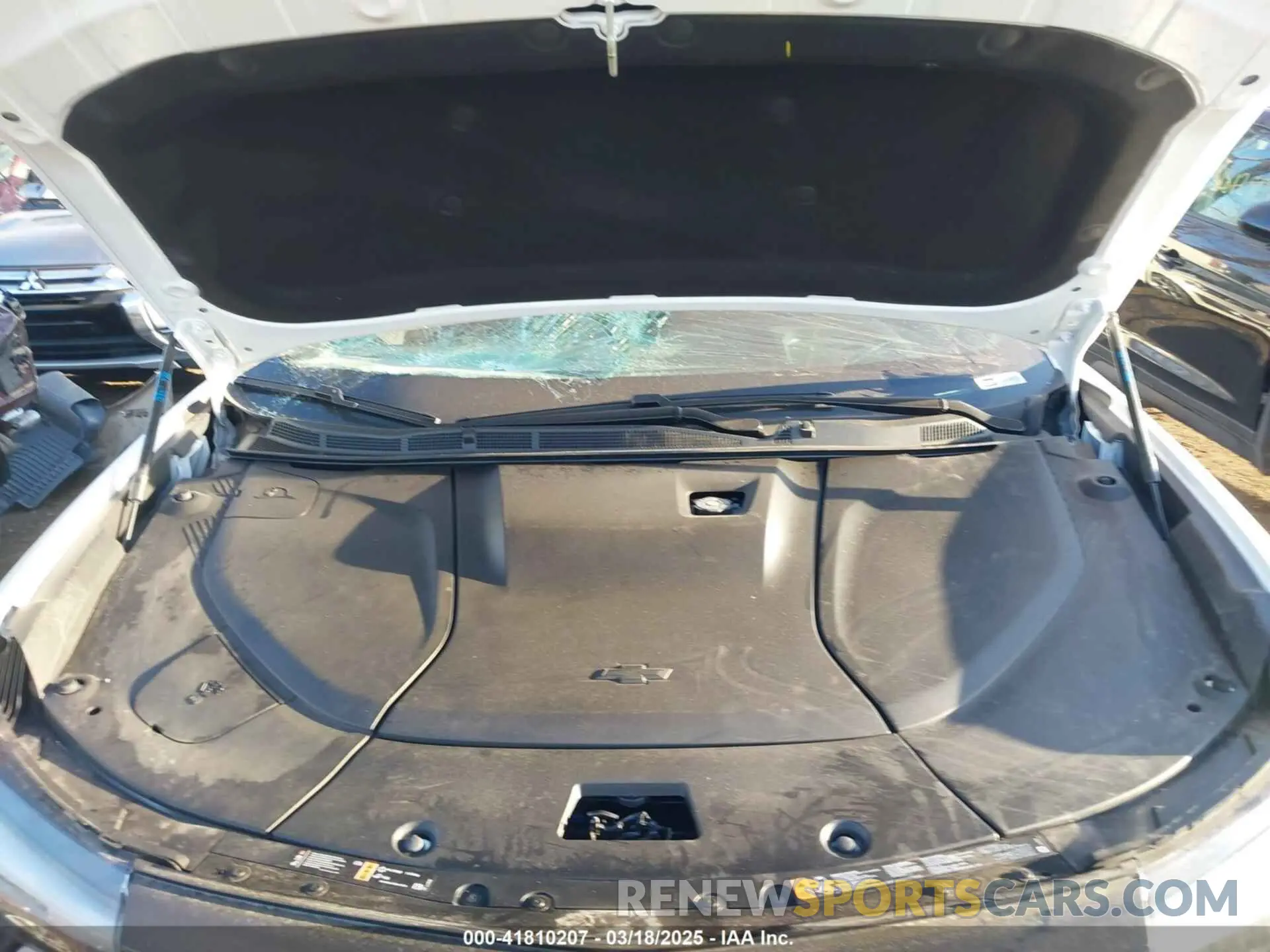 10 Photograph of a damaged car 3GNKDBRJXRS260469 CHEVROLET BLAZER EV 2024