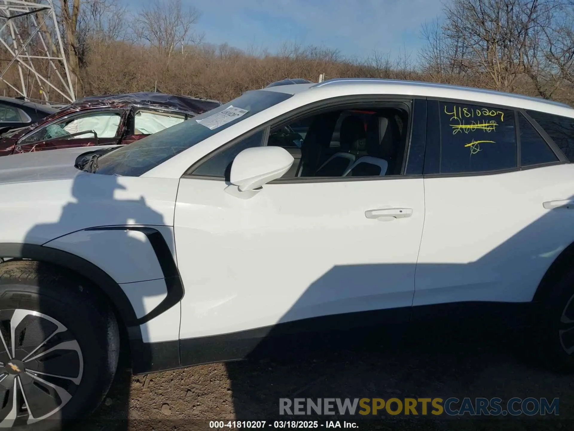 13 Photograph of a damaged car 3GNKDBRJXRS260469 CHEVROLET BLAZER EV 2024