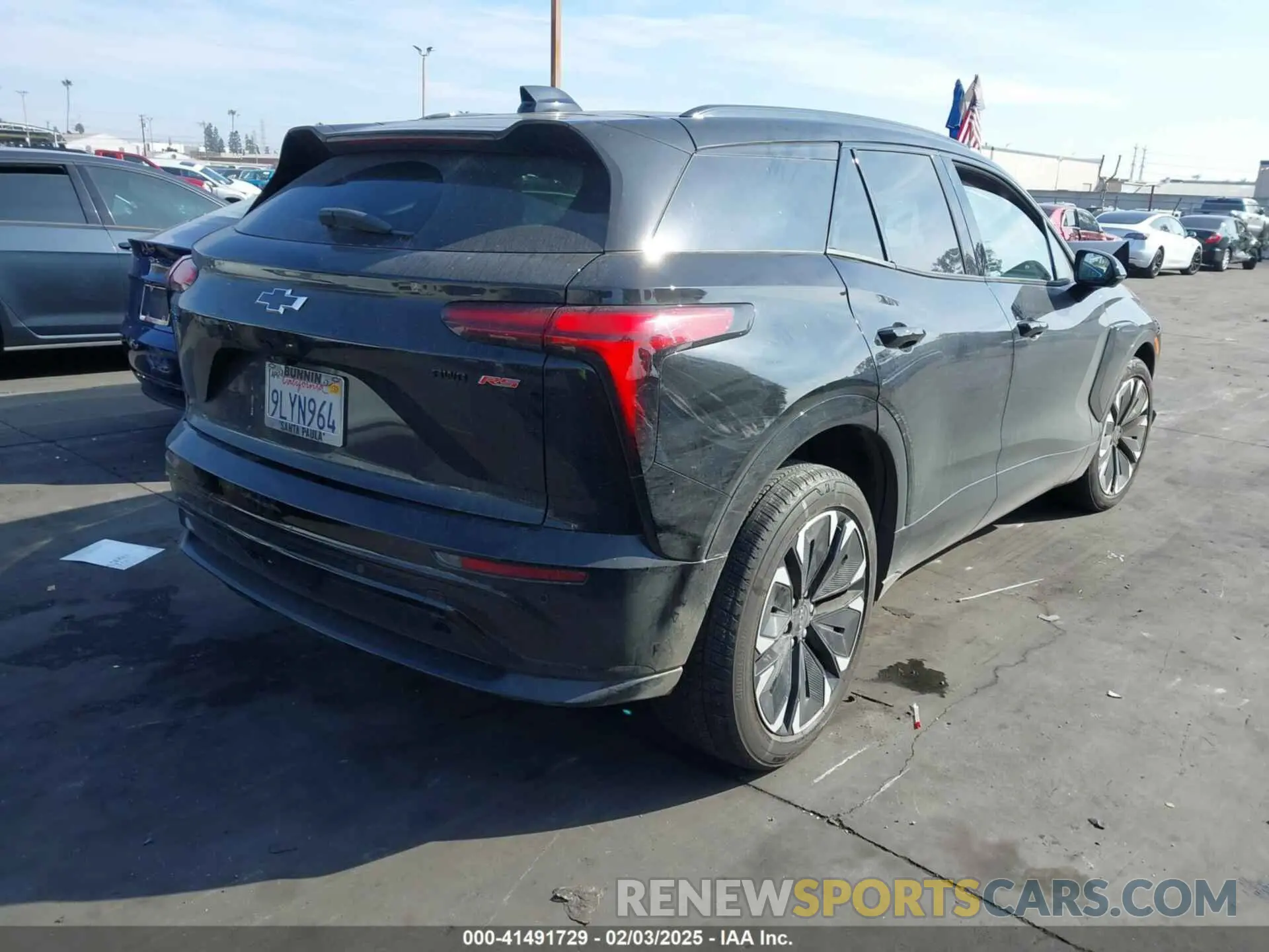 4 Photograph of a damaged car 3GNKDCRJ0RS171158 CHEVROLET BLAZER EV 2024