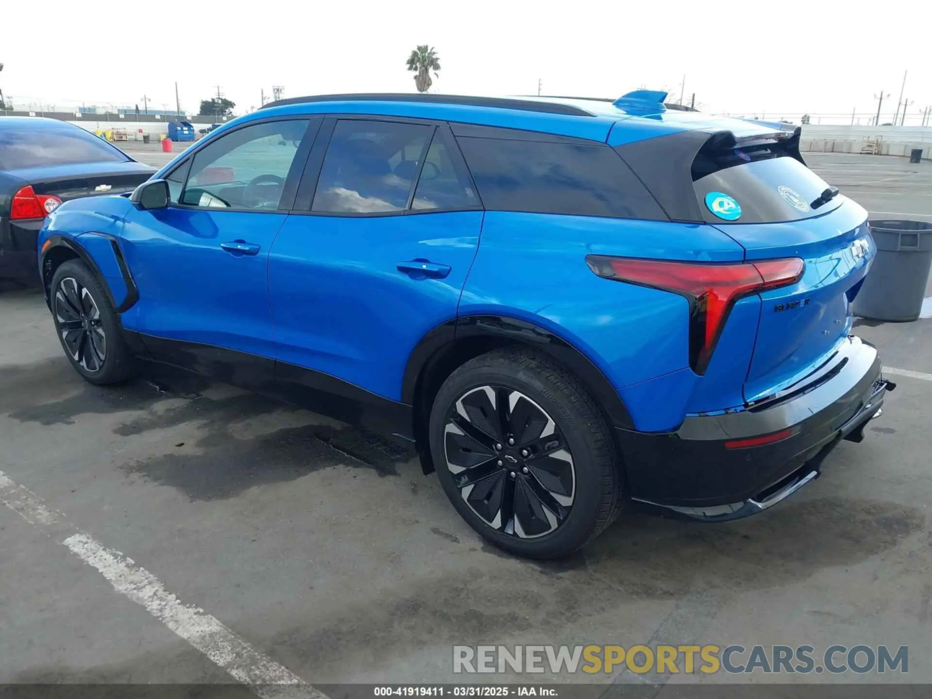 3 Photograph of a damaged car 3GNKDCRJ7RS186546 CHEVROLET BLAZER EV 2024