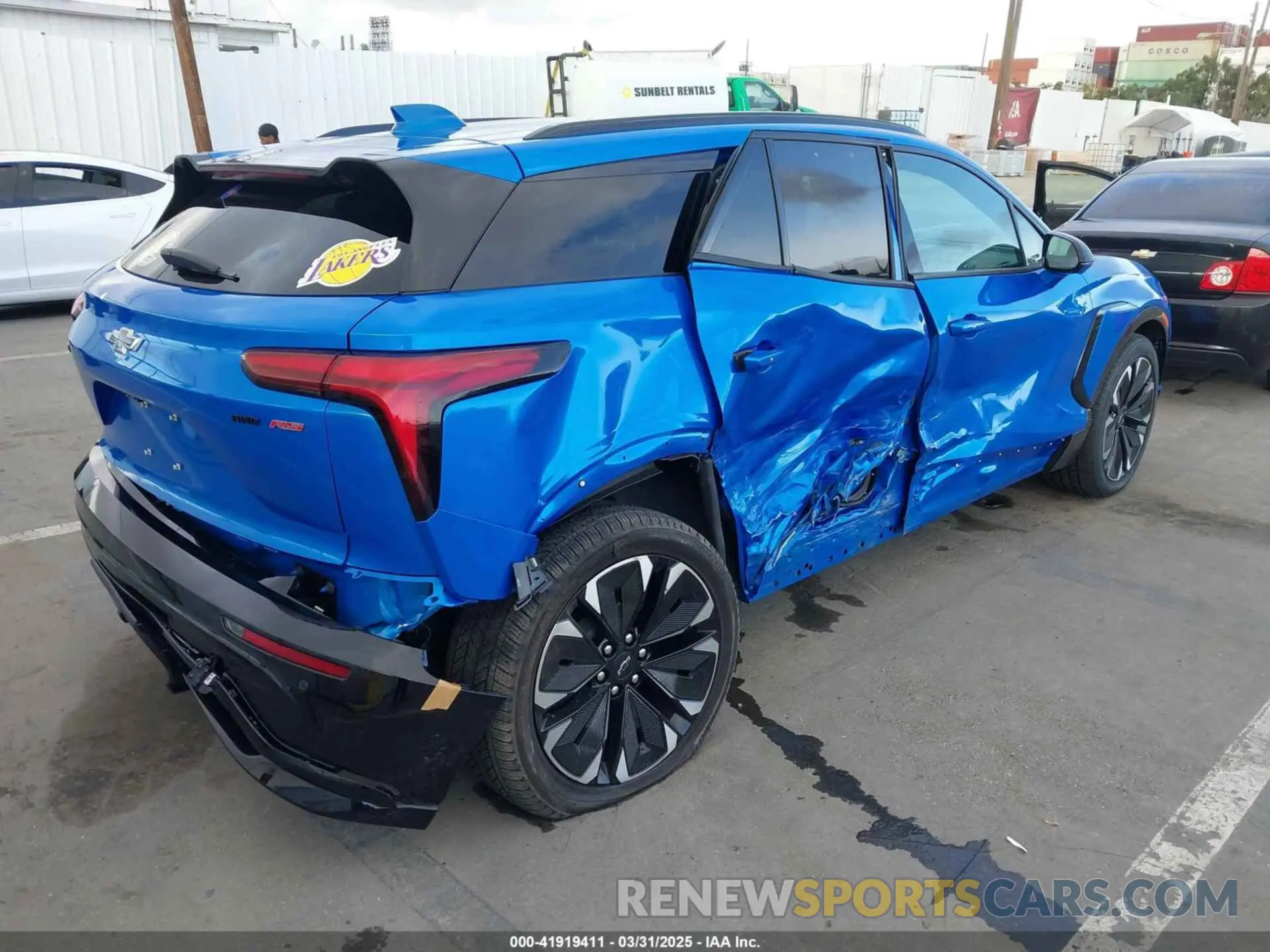 4 Photograph of a damaged car 3GNKDCRJ7RS186546 CHEVROLET BLAZER EV 2024