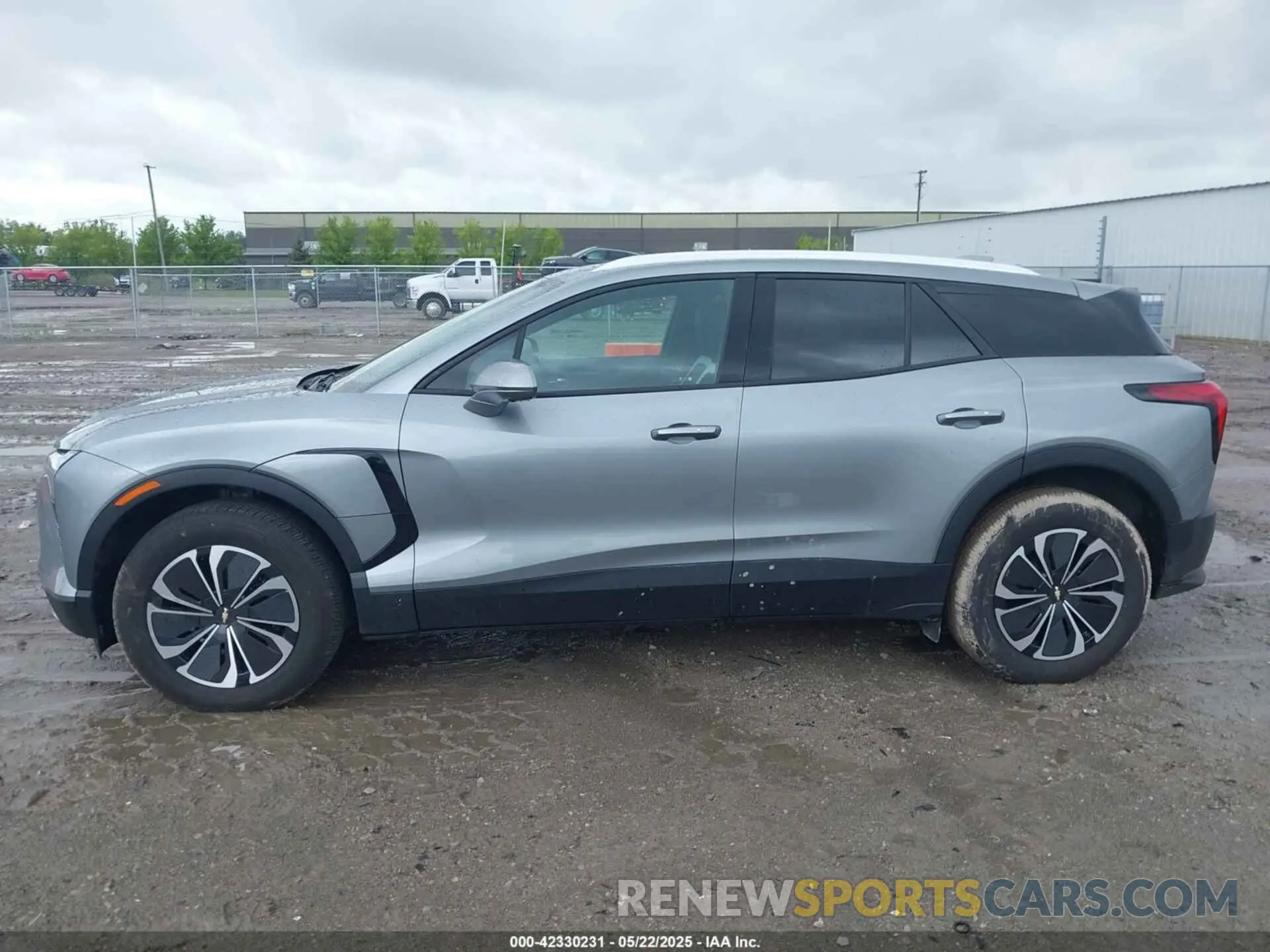 14 Photograph of a damaged car 3GNKDGRJ8SS133819 CHEVROLET BLAZER EV 2025