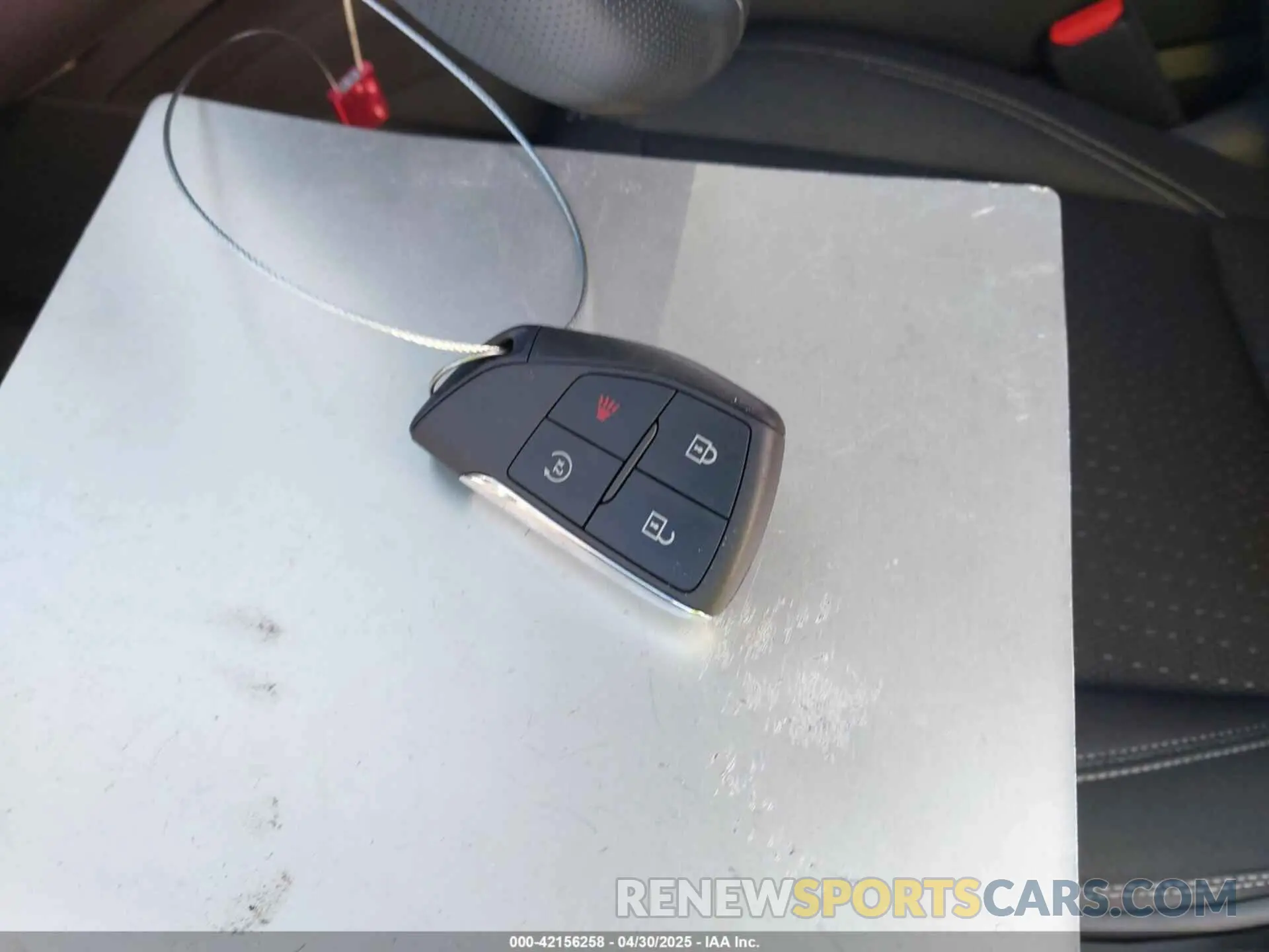 11 Photograph of a damaged car 3GNKDGRJ9SS116723 CHEVROLET BLAZER EV 2025