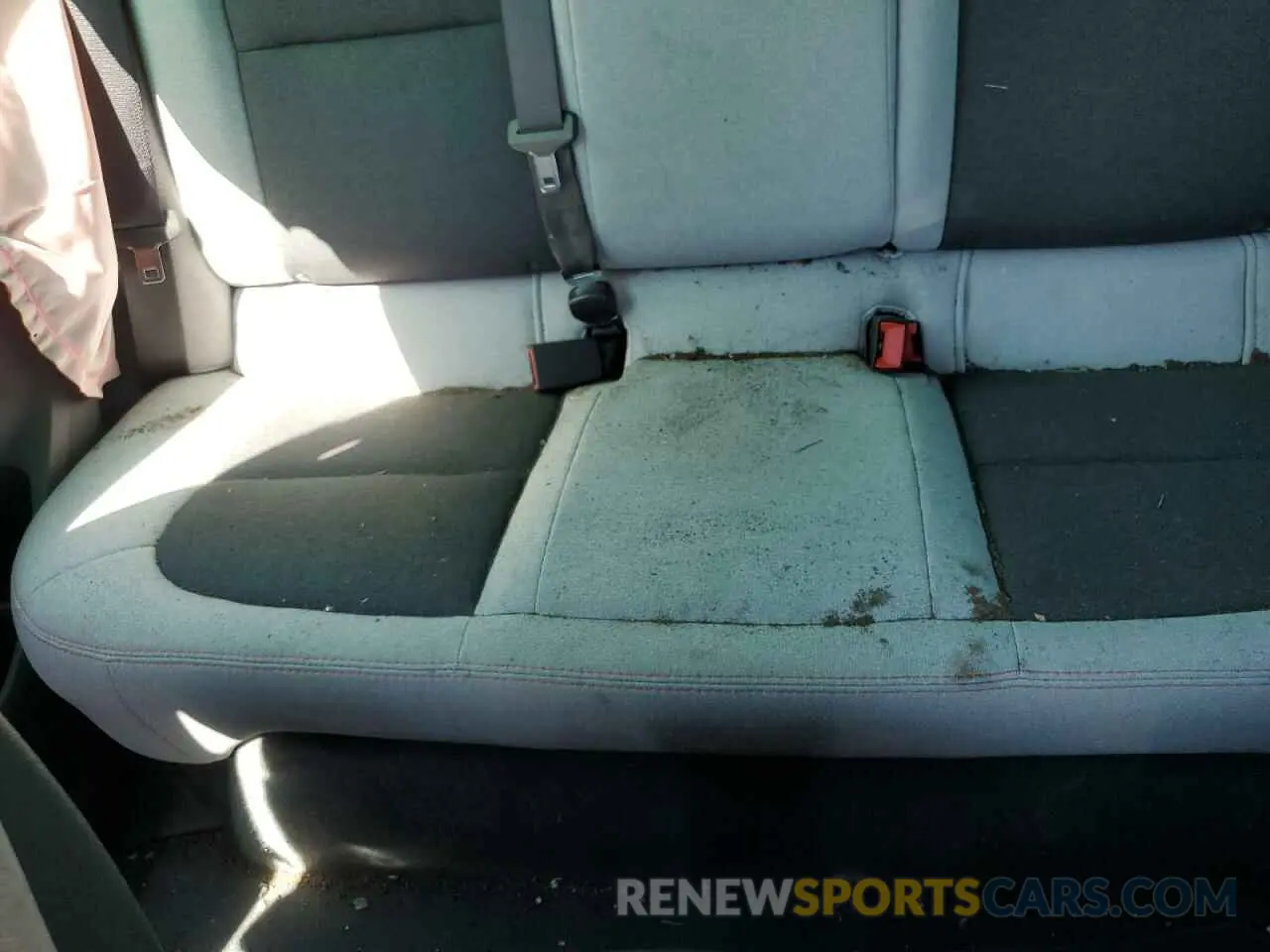 11 Photograph of a damaged car 1G1FY6S01K4108635 CHEVROLET BOLT 2019