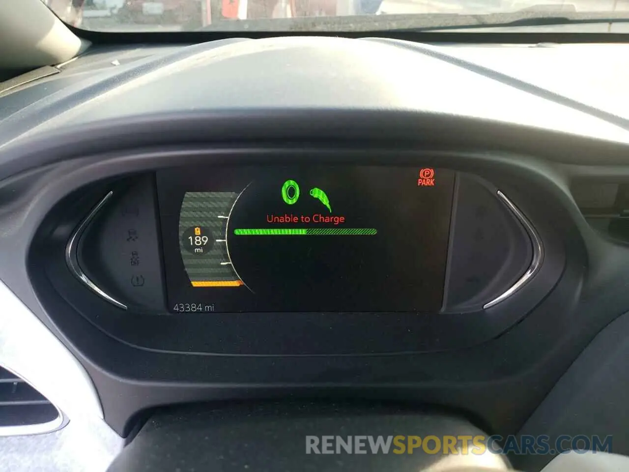 9 Photograph of a damaged car 1G1FY6S03K4140986 CHEVROLET BOLT 2019