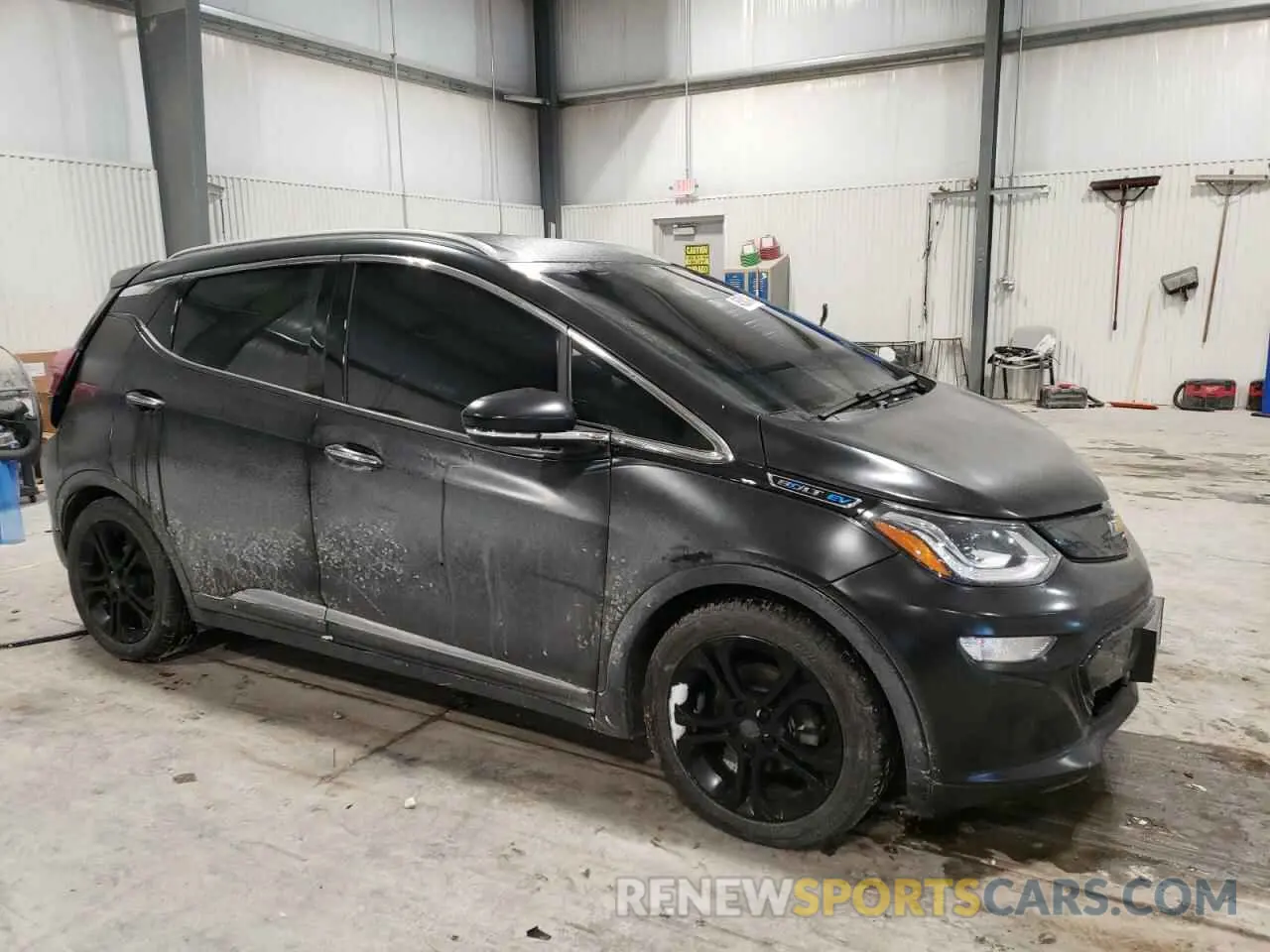 4 Photograph of a damaged car 1G1FZ6S00K4137945 CHEVROLET BOLT 2019