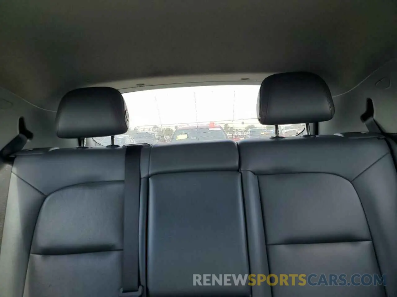 10 Photograph of a damaged car 1G1FZ6S01K4100404 CHEVROLET BOLT 2019