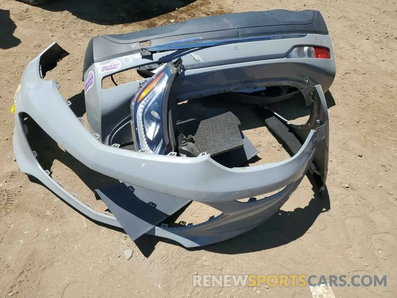 12 Photograph of a damaged car 1G1FZ6S01K4118823 CHEVROLET BOLT 2019