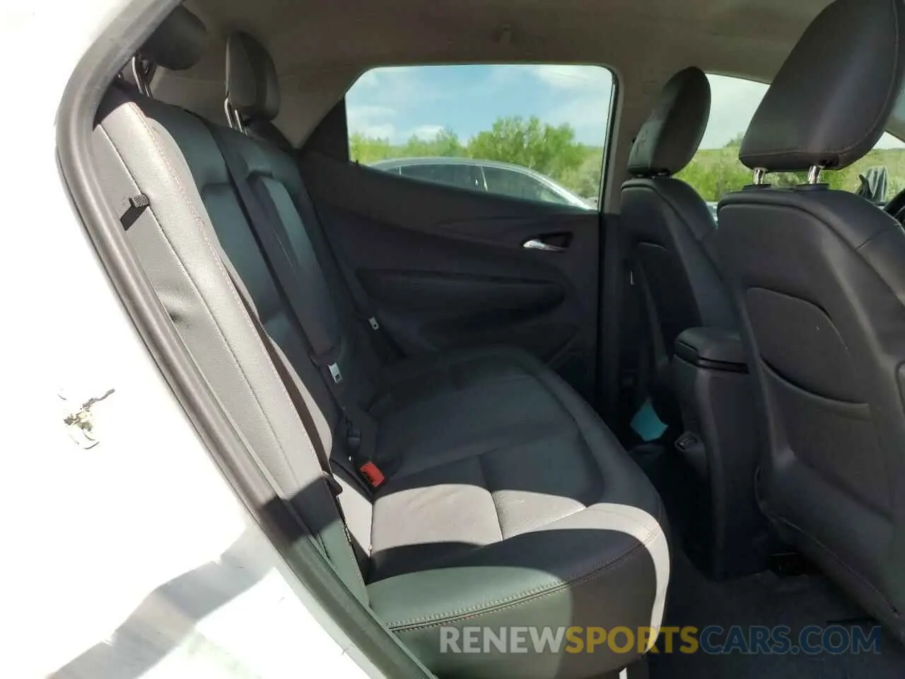 10 Photograph of a damaged car 1G1FZ6S08K4100819 CHEVROLET BOLT 2019