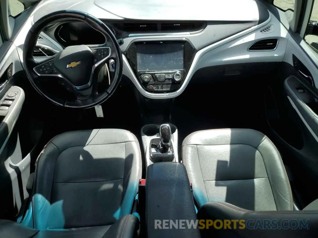 8 Photograph of a damaged car 1G1FZ6S08K4100819 CHEVROLET BOLT 2019