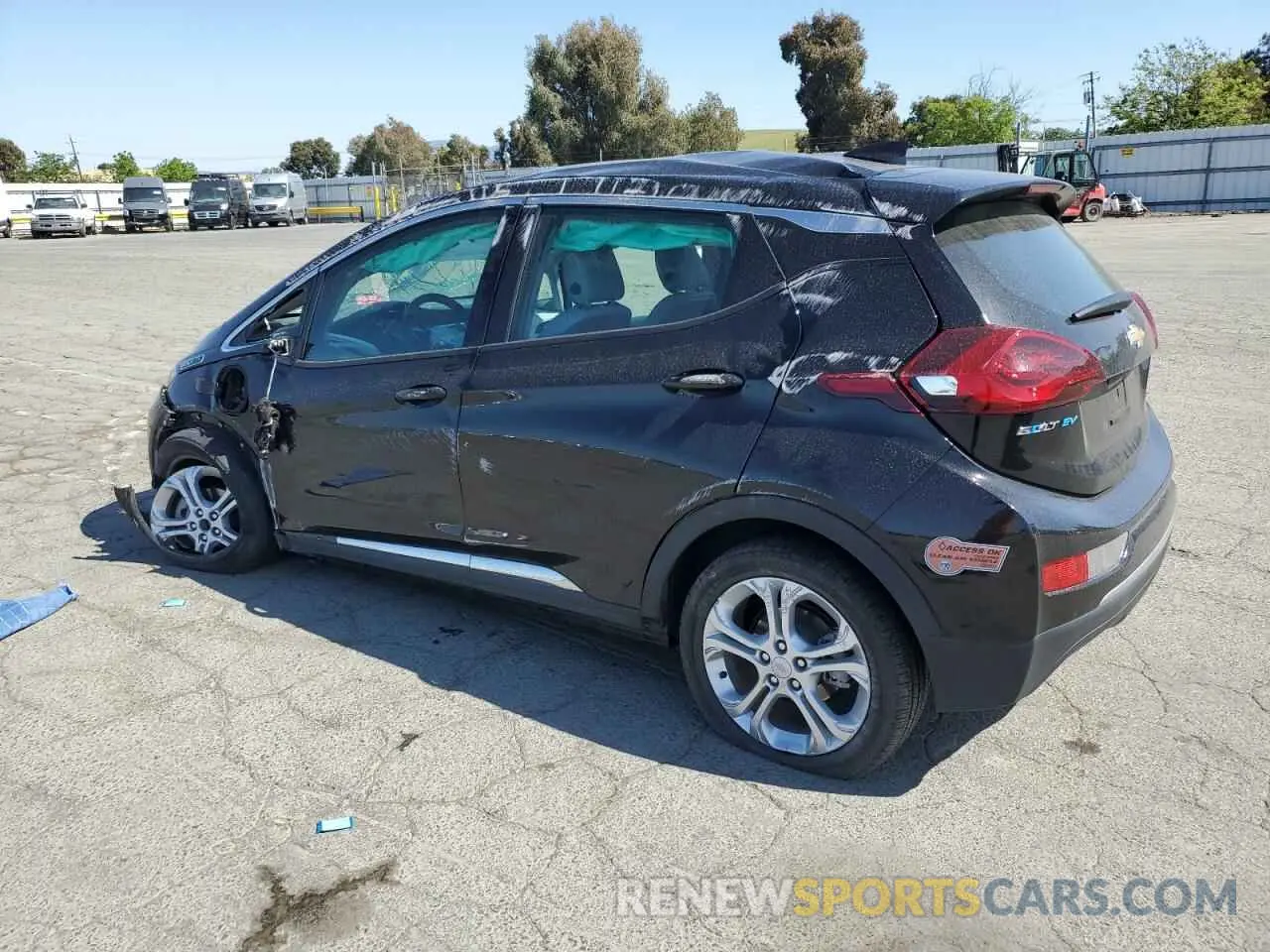 2 Photograph of a damaged car 1G1FW6S09L4112651 CHEVROLET BOLT 2020