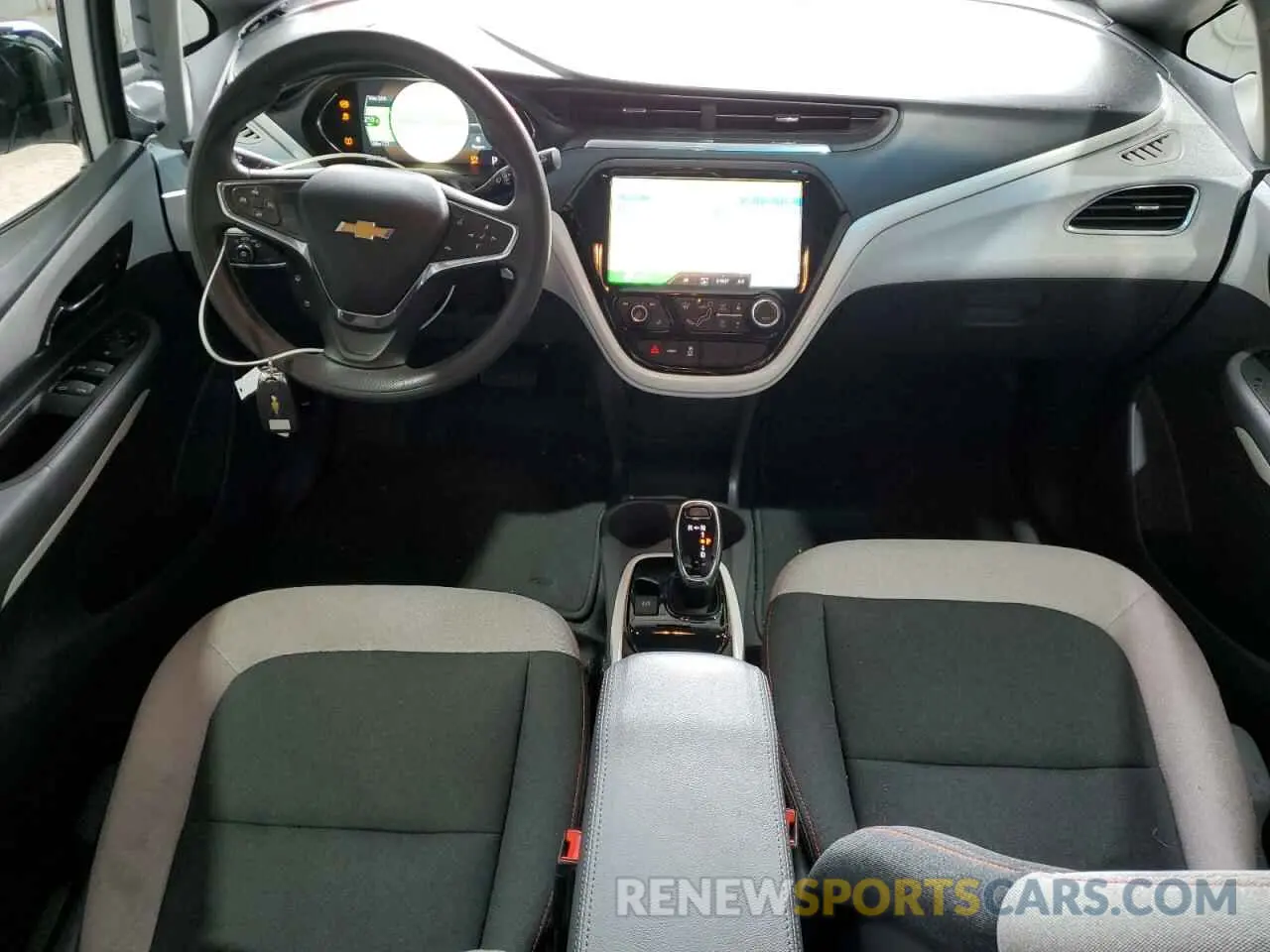 8 Photograph of a damaged car 1G1FW6S09L4131085 CHEVROLET BOLT 2020