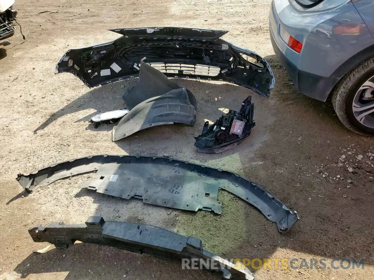 12 Photograph of a damaged car 1G1FX6S06L4137097 CHEVROLET BOLT 2020