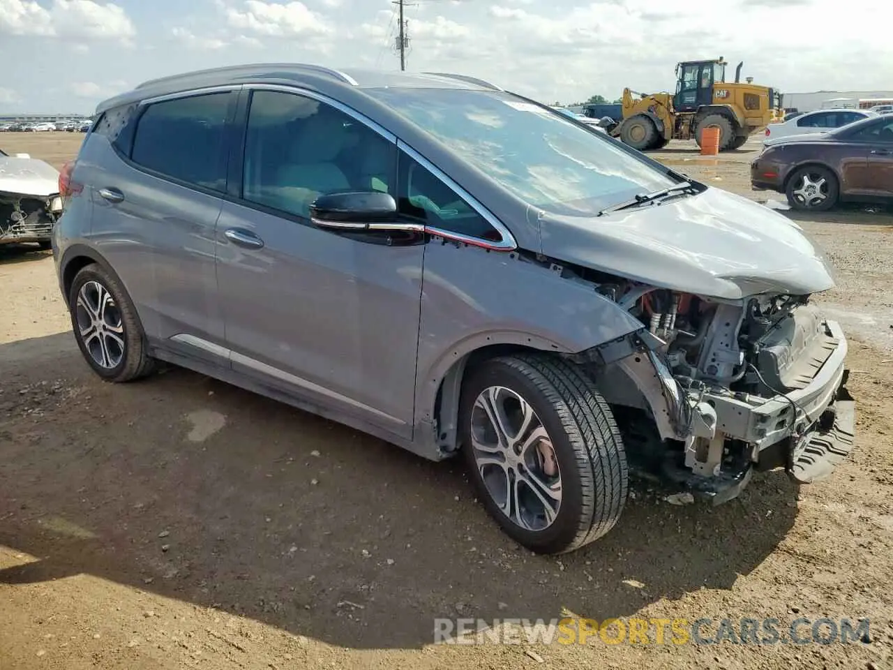 4 Photograph of a damaged car 1G1FX6S06L4137097 CHEVROLET BOLT 2020