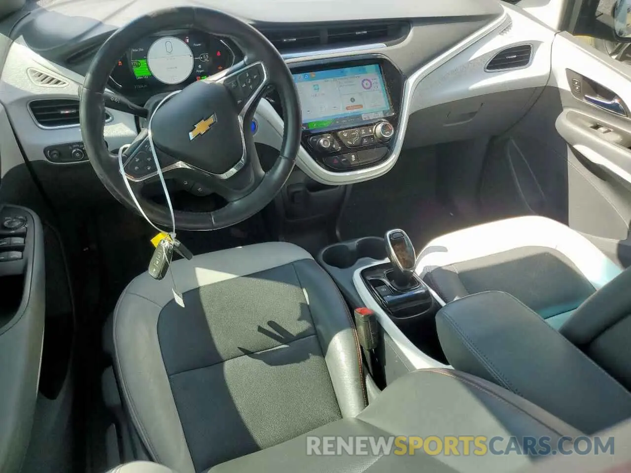8 Photograph of a damaged car 1G1FX6S06L4137097 CHEVROLET BOLT 2020