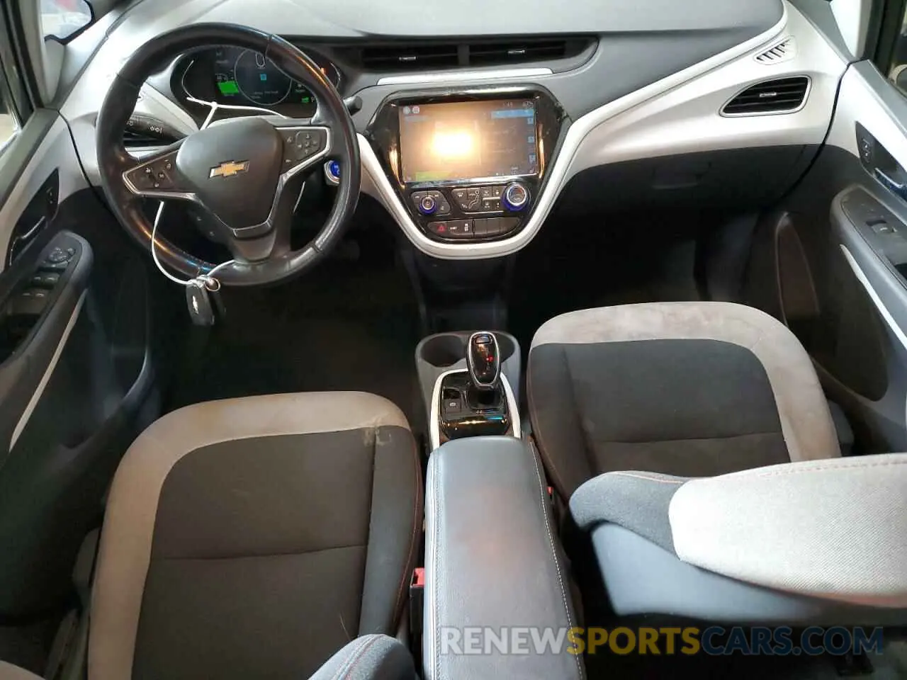 8 Photograph of a damaged car 1G1FY6S00L4110541 CHEVROLET BOLT 2020