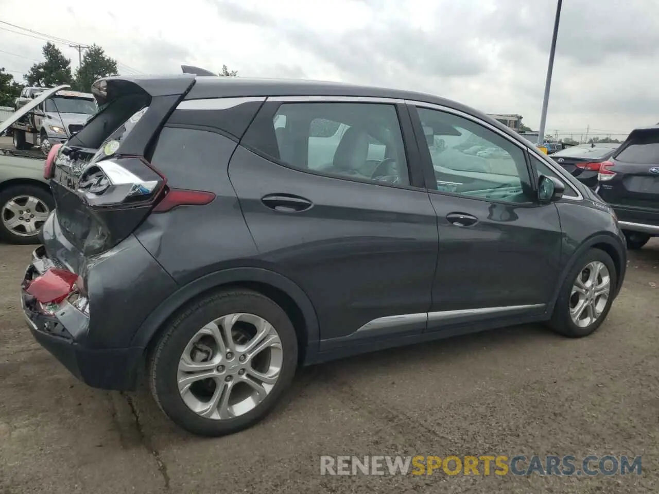 3 Photograph of a damaged car 1G1FY6S00L4123189 CHEVROLET BOLT 2020