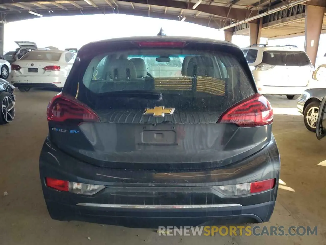 6 Photograph of a damaged car 1G1FY6S01L4141328 CHEVROLET BOLT 2020