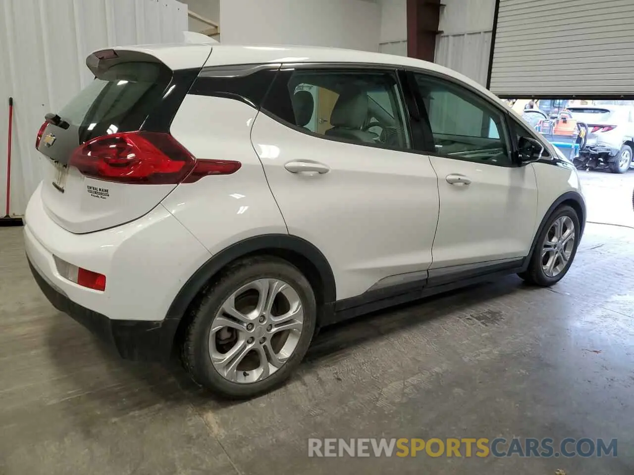 3 Photograph of a damaged car 1G1FY6S02L4114428 CHEVROLET BOLT 2020