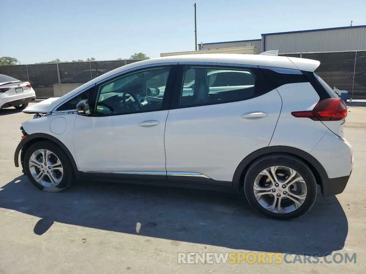 2 Photograph of a damaged car 1G1FY6S02L4126417 CHEVROLET BOLT 2020