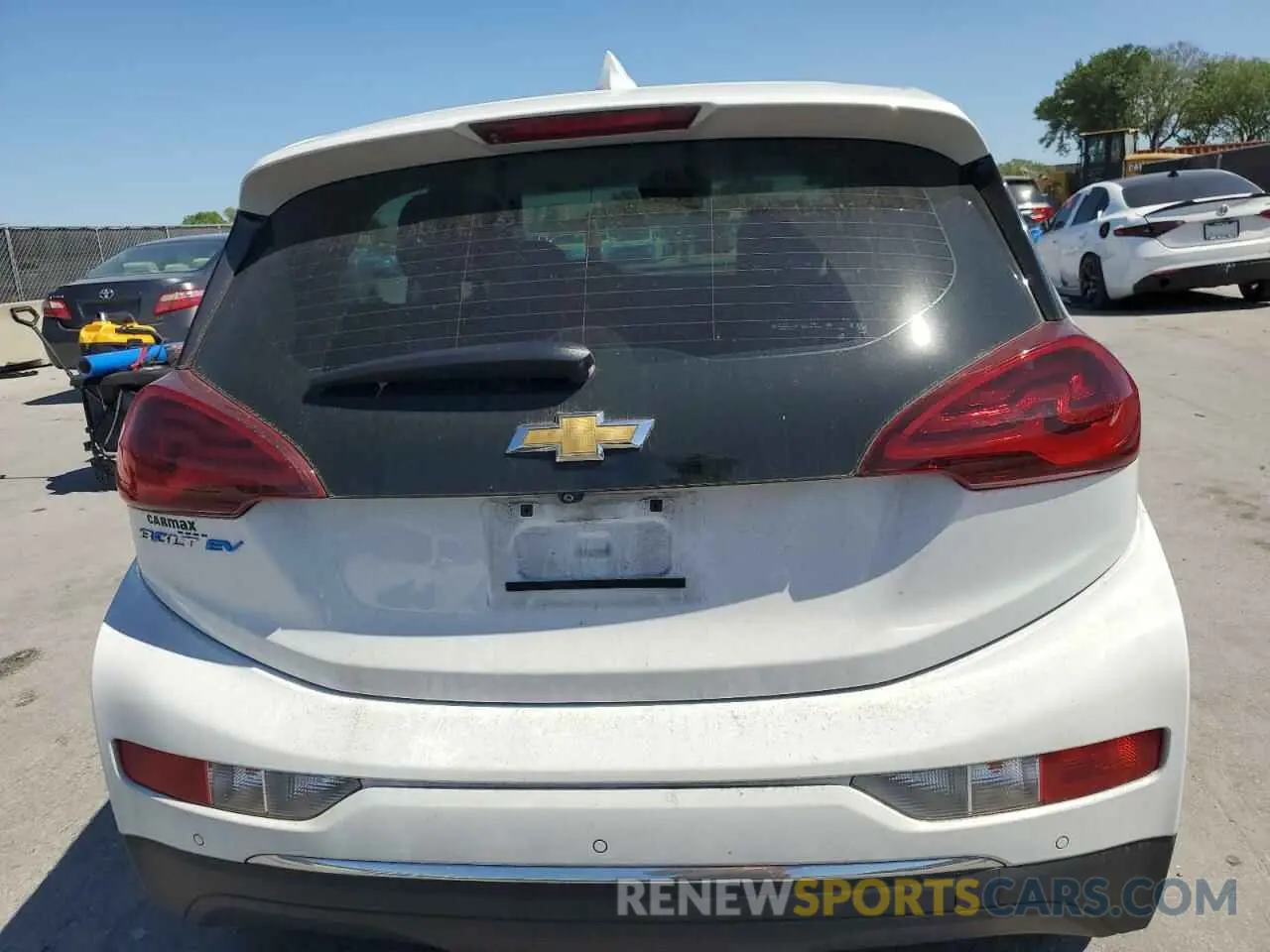 6 Photograph of a damaged car 1G1FY6S02L4126417 CHEVROLET BOLT 2020