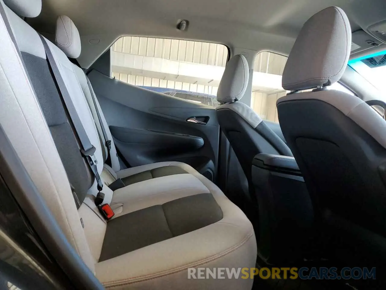11 Photograph of a damaged car 1G1FY6S02L4144741 CHEVROLET BOLT 2020