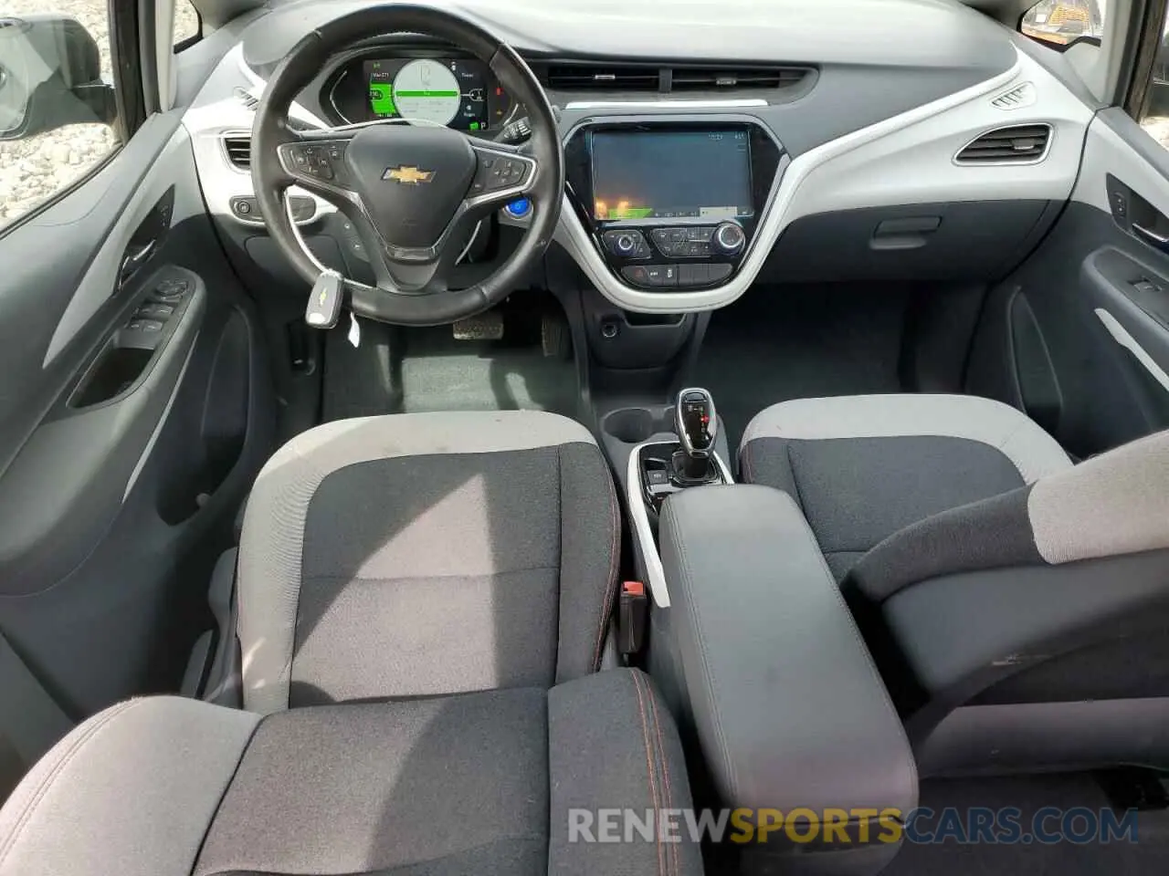 8 Photograph of a damaged car 1G1FY6S03L4118097 CHEVROLET BOLT 2020