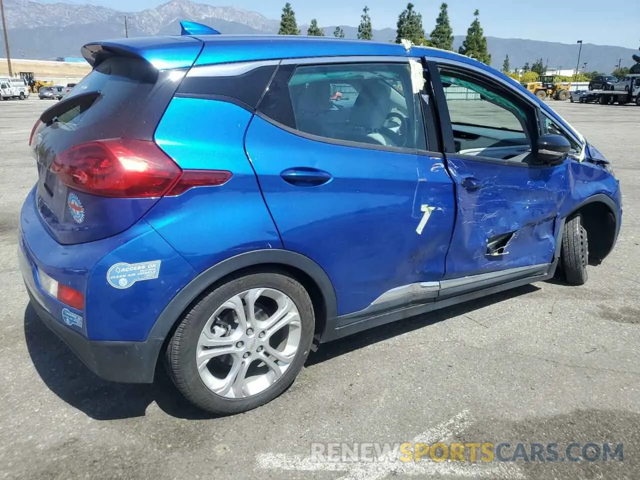 3 Photograph of a damaged car 1G1FY6S04L4142618 CHEVROLET BOLT 2020