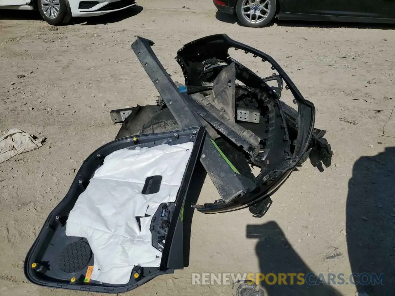 12 Photograph of a damaged car 1G1FY6S06L4112438 CHEVROLET BOLT 2020