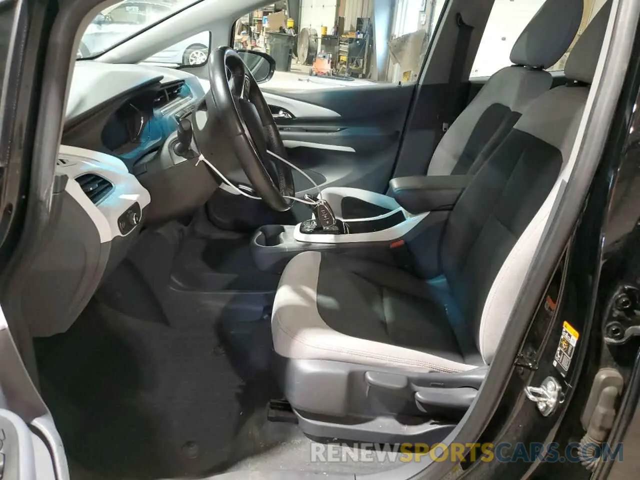 7 Photograph of a damaged car 1G1FY6S07L4117762 CHEVROLET BOLT 2020