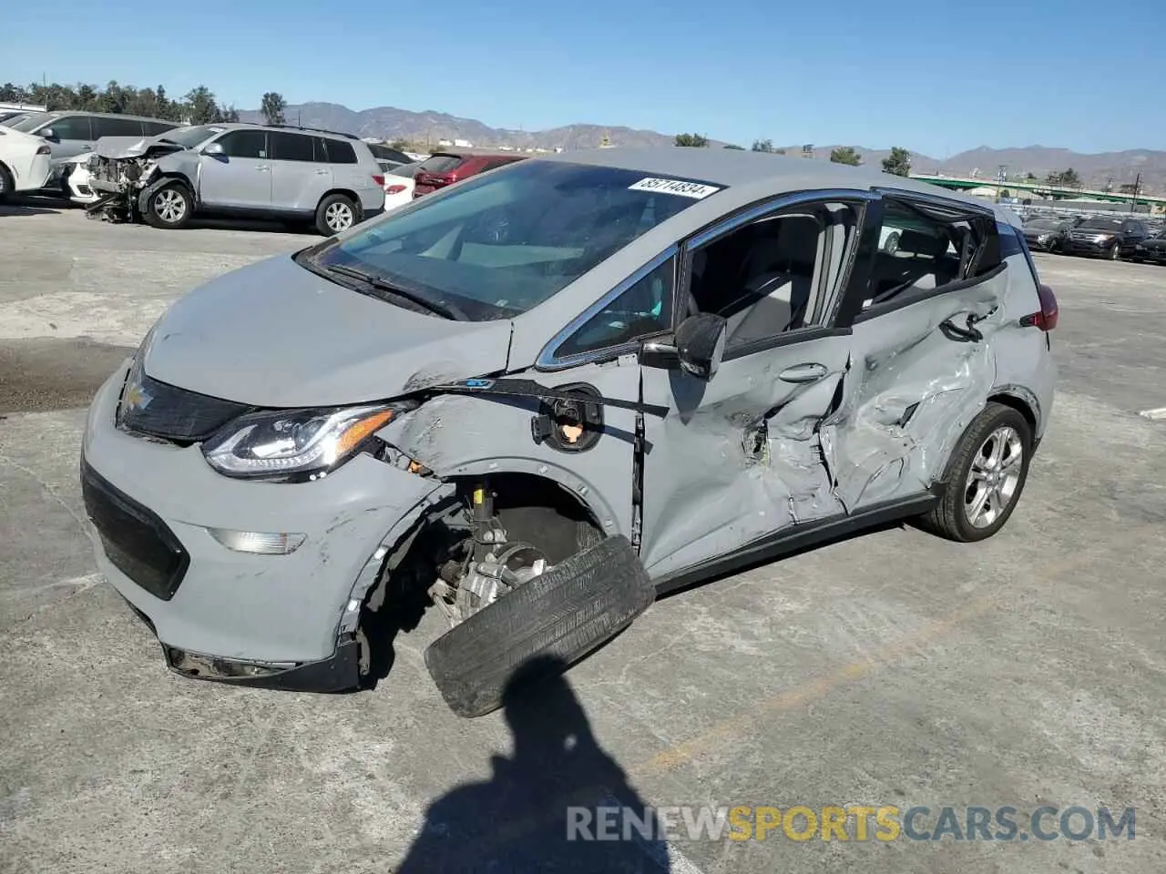 1 Photograph of a damaged car 1G1FY6S08L4146400 CHEVROLET BOLT 2020
