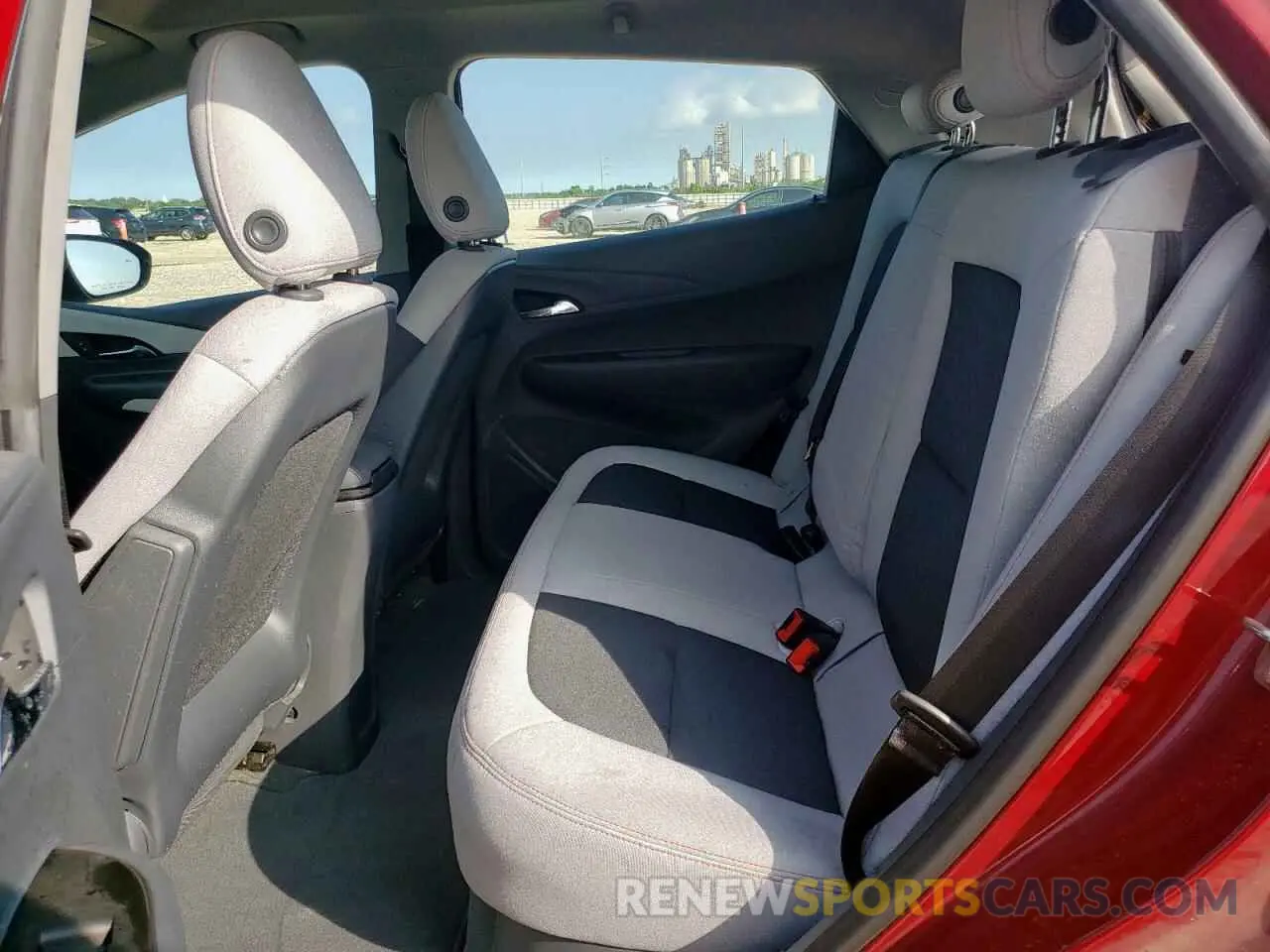 10 Photograph of a damaged car 1G1FY6S09L4110151 CHEVROLET BOLT 2020