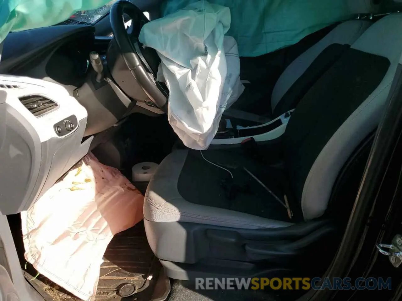 7 Photograph of a damaged car 1G1FY6S09L4136281 CHEVROLET BOLT 2020
