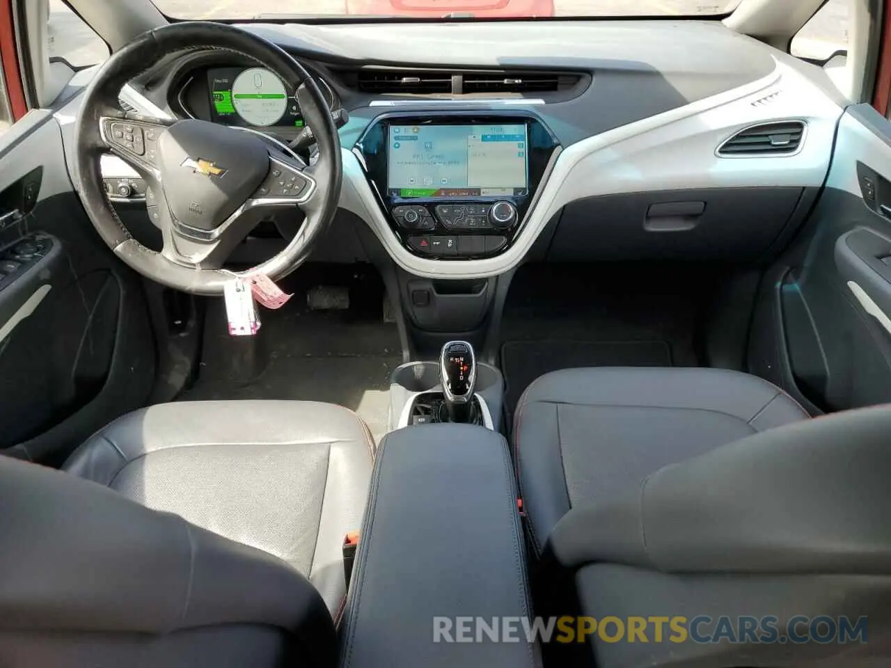 8 Photograph of a damaged car 1G1FZ6S02L4107413 CHEVROLET BOLT 2020