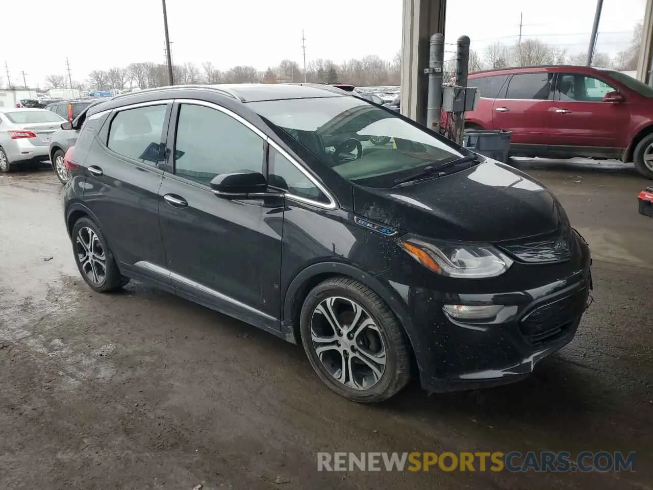 4 Photograph of a damaged car 1G1FZ6S02L4116810 CHEVROLET BOLT 2020
