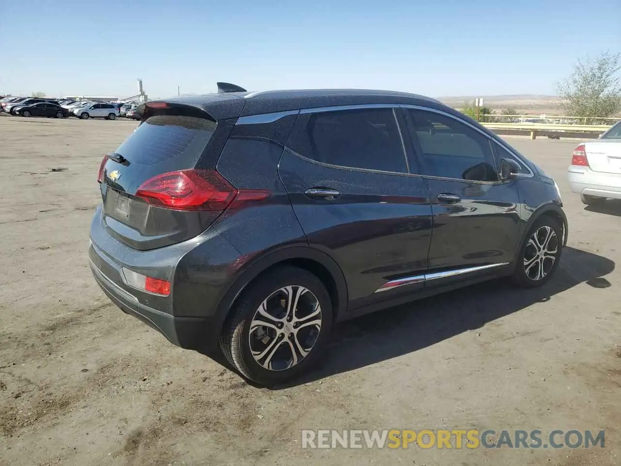 3 Photograph of a damaged car 1G1FZ6S02L4131727 CHEVROLET BOLT 2020