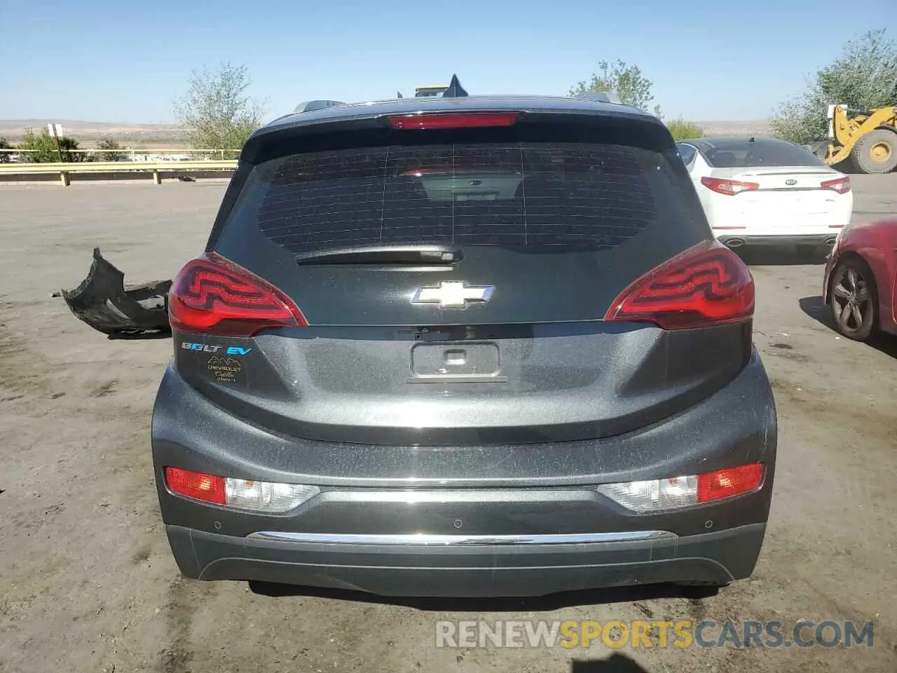 6 Photograph of a damaged car 1G1FZ6S02L4131727 CHEVROLET BOLT 2020