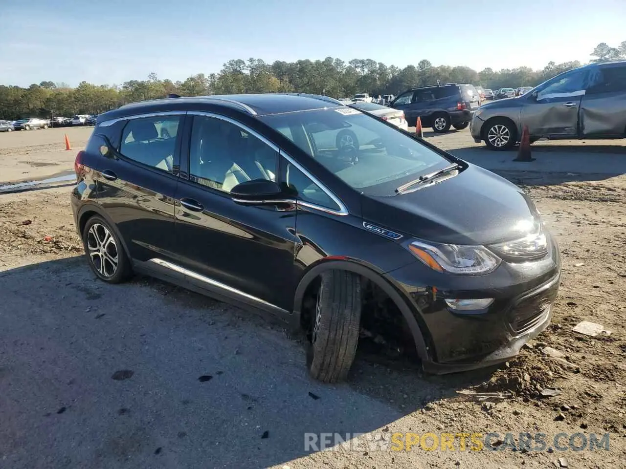 4 Photograph of a damaged car 1G1FZ6S02L4140279 CHEVROLET BOLT 2020