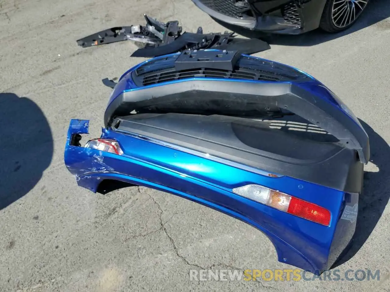 12 Photograph of a damaged car 1G1FZ6S03L4149296 CHEVROLET BOLT 2020
