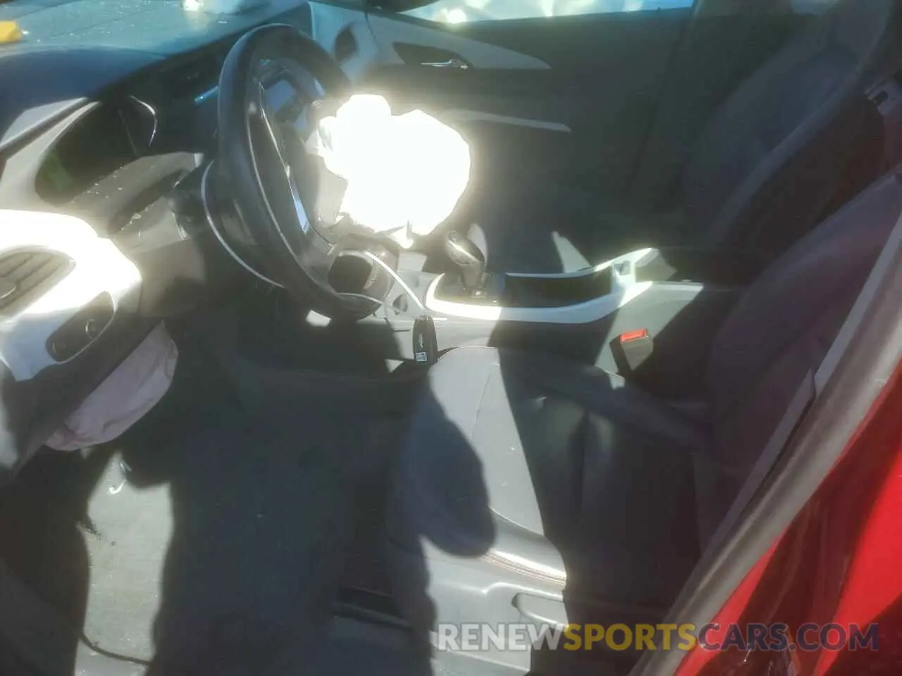 7 Photograph of a damaged car 1G1FZ6S04L4103928 CHEVROLET BOLT 2020