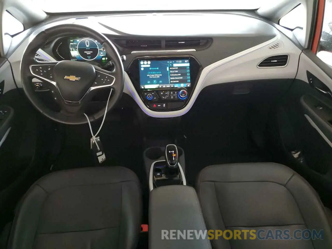 8 Photograph of a damaged car 1G1FZ6S04L4127159 CHEVROLET BOLT 2020